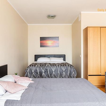 Luxury Suites - Viru Keskus By Rikas Hotels タリン エクステリア 写真