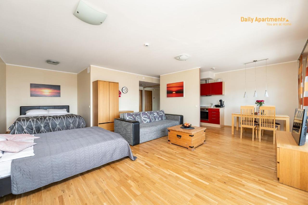Luxury Suites - Viru Keskus By Rikas Hotels タリン エクステリア 写真