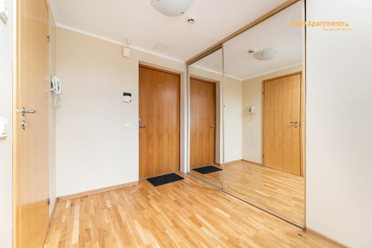 Luxury Suites - Viru Keskus By Rikas Hotels タリン エクステリア 写真